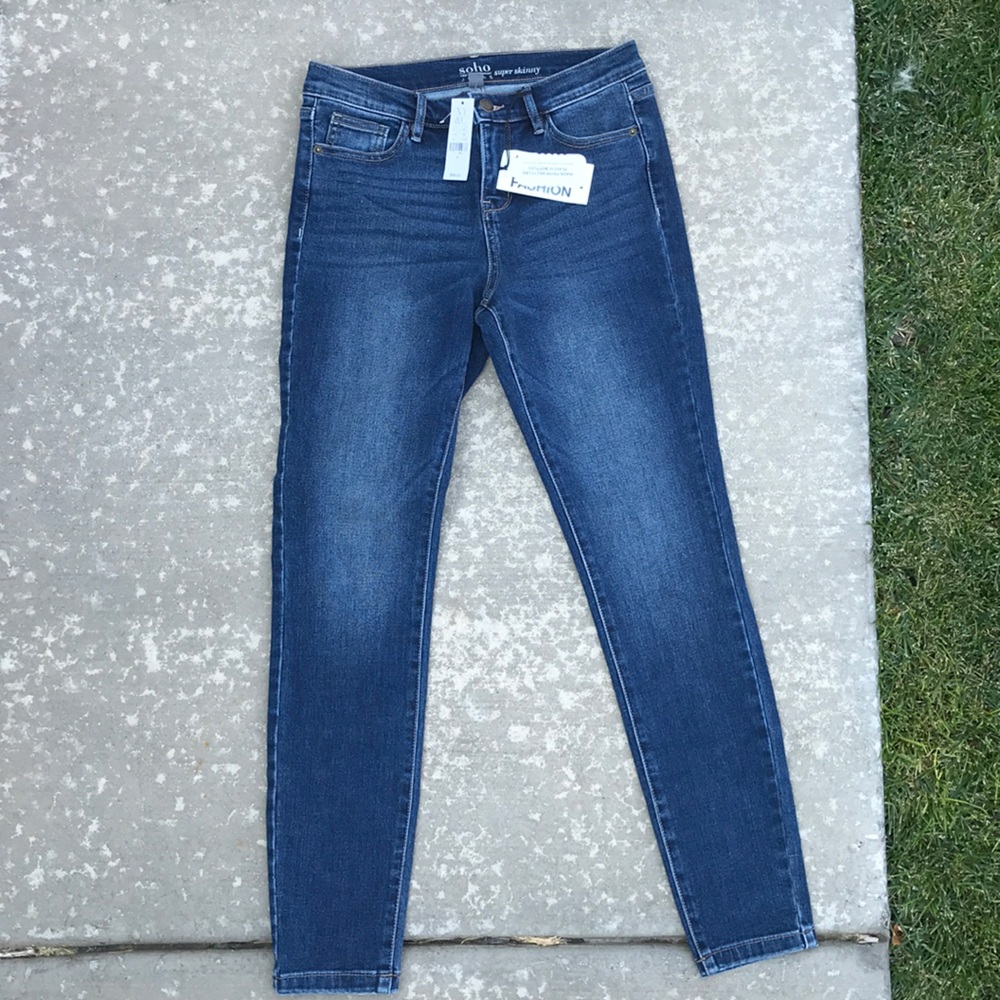 NWT SOHO New York and Company Jeans Size 6